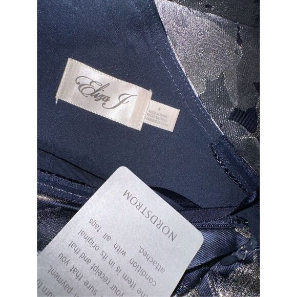 Eliza J Metallic Floral Asymmetric Gown - Picture 11 of 12